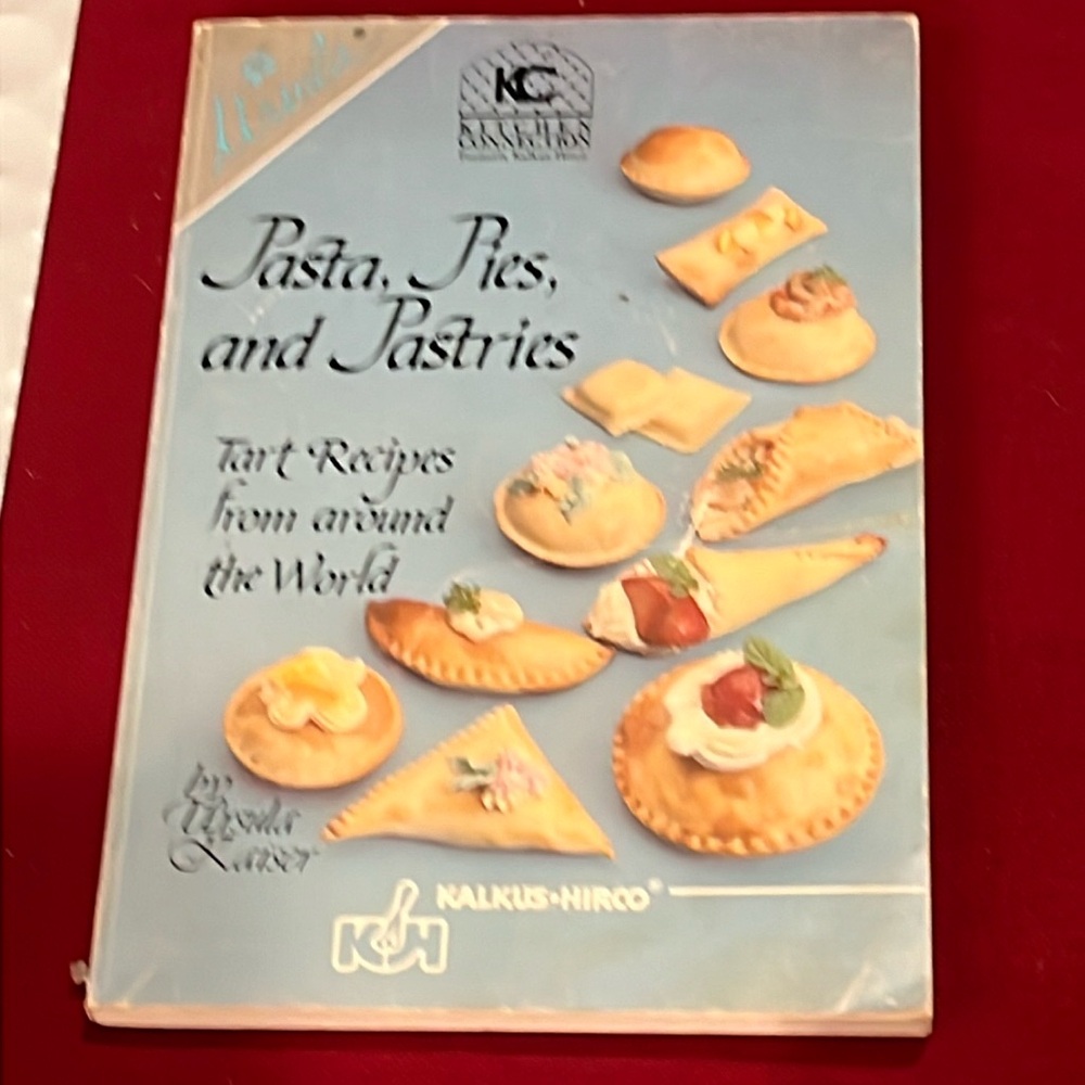 RARE TART Recipes BOOK Pasta Pies Pastries Recipes Ursula Kaiser, 116 pages VTG